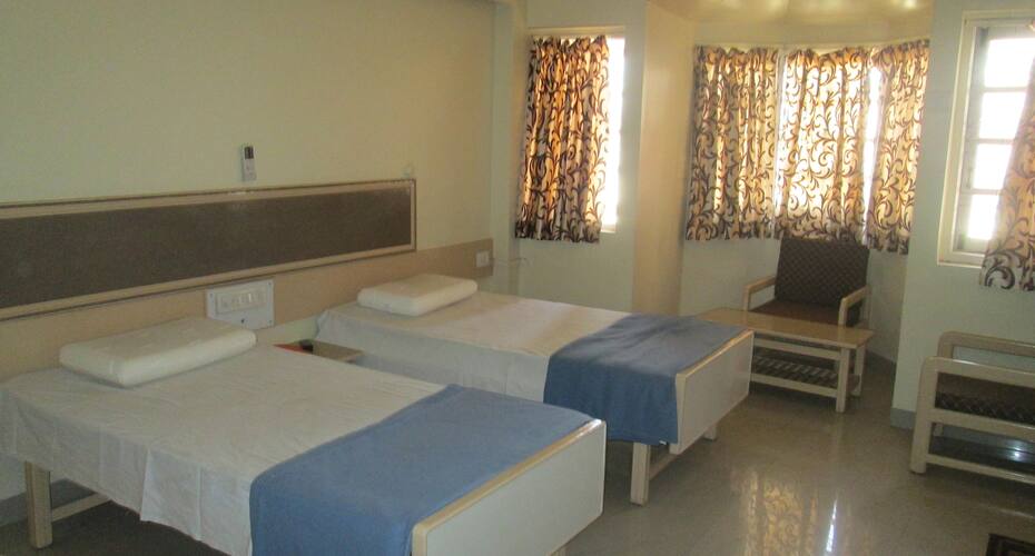 Hotel Ambar Lodging, Ahmednagar 2